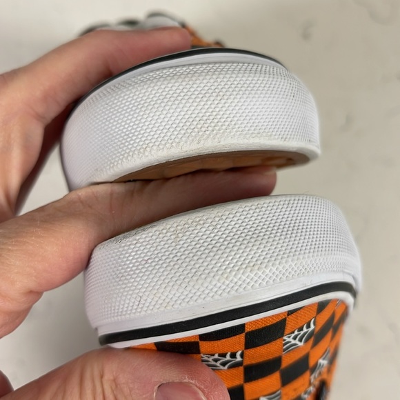 VANS KIDS GLOW CHECKERBOARD WEB AUTHENTIC ELASTIC LACE Size 1 Big Kids Halloween - Picture 4 of 16